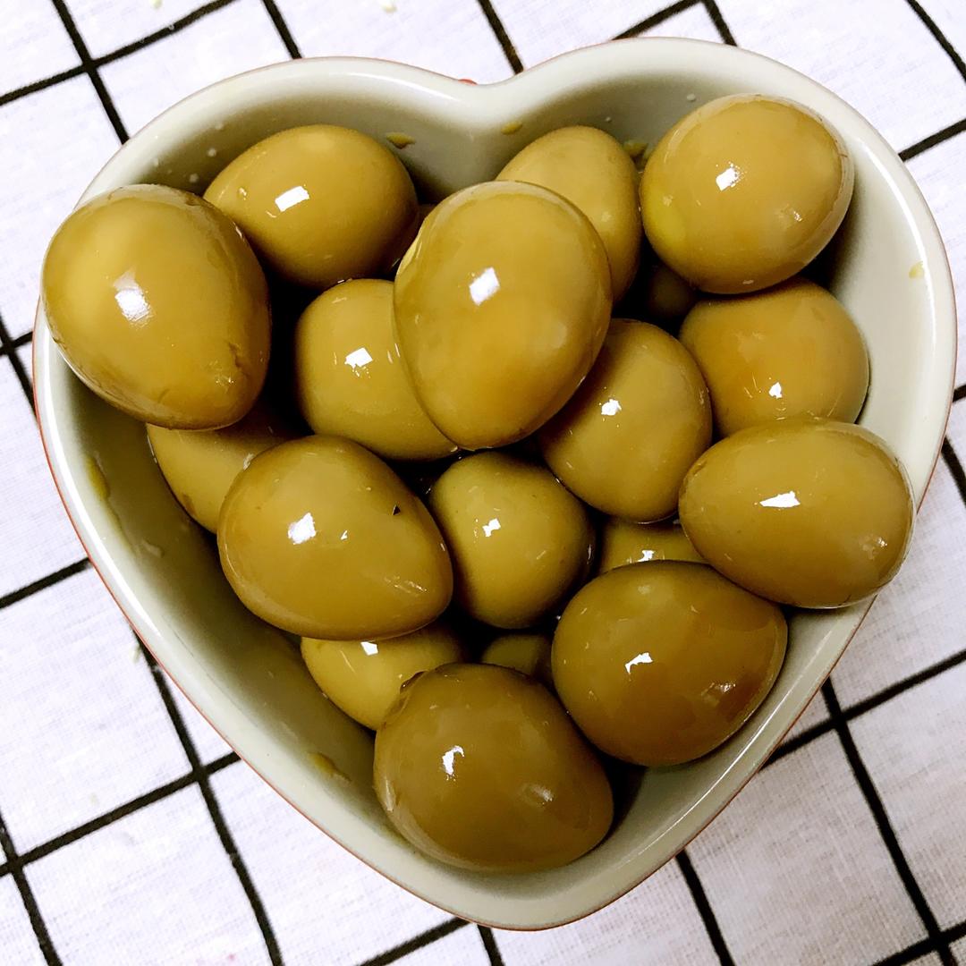 乡巴佬卤鹌鹑蛋