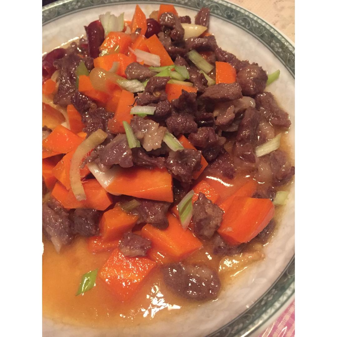 川式红萝卜烧肉