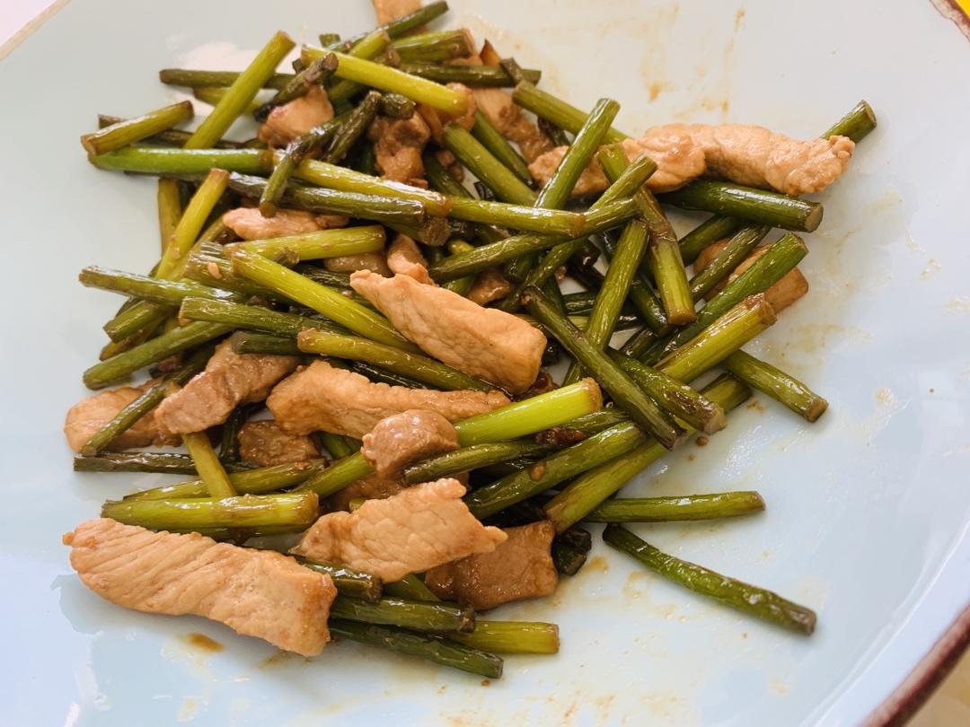 妈妈牌蒜薹炒肉