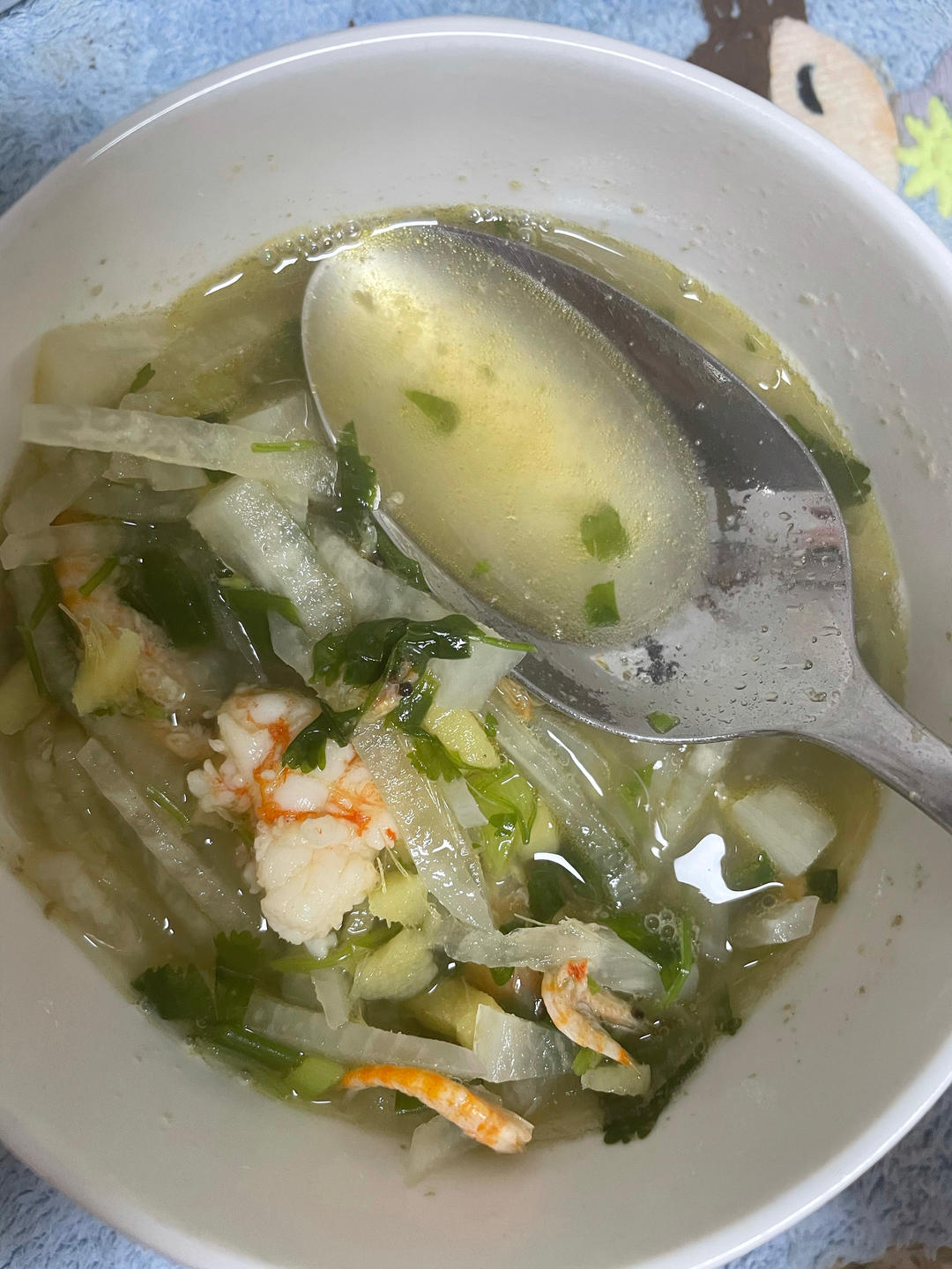 萝卜丝鲜虾汤