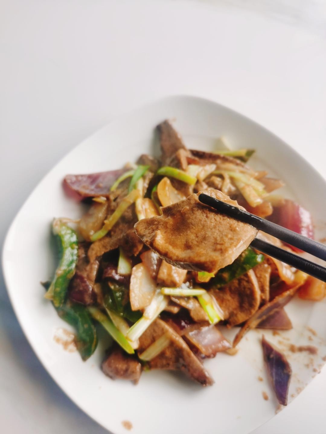 爆炒猪肝的做法