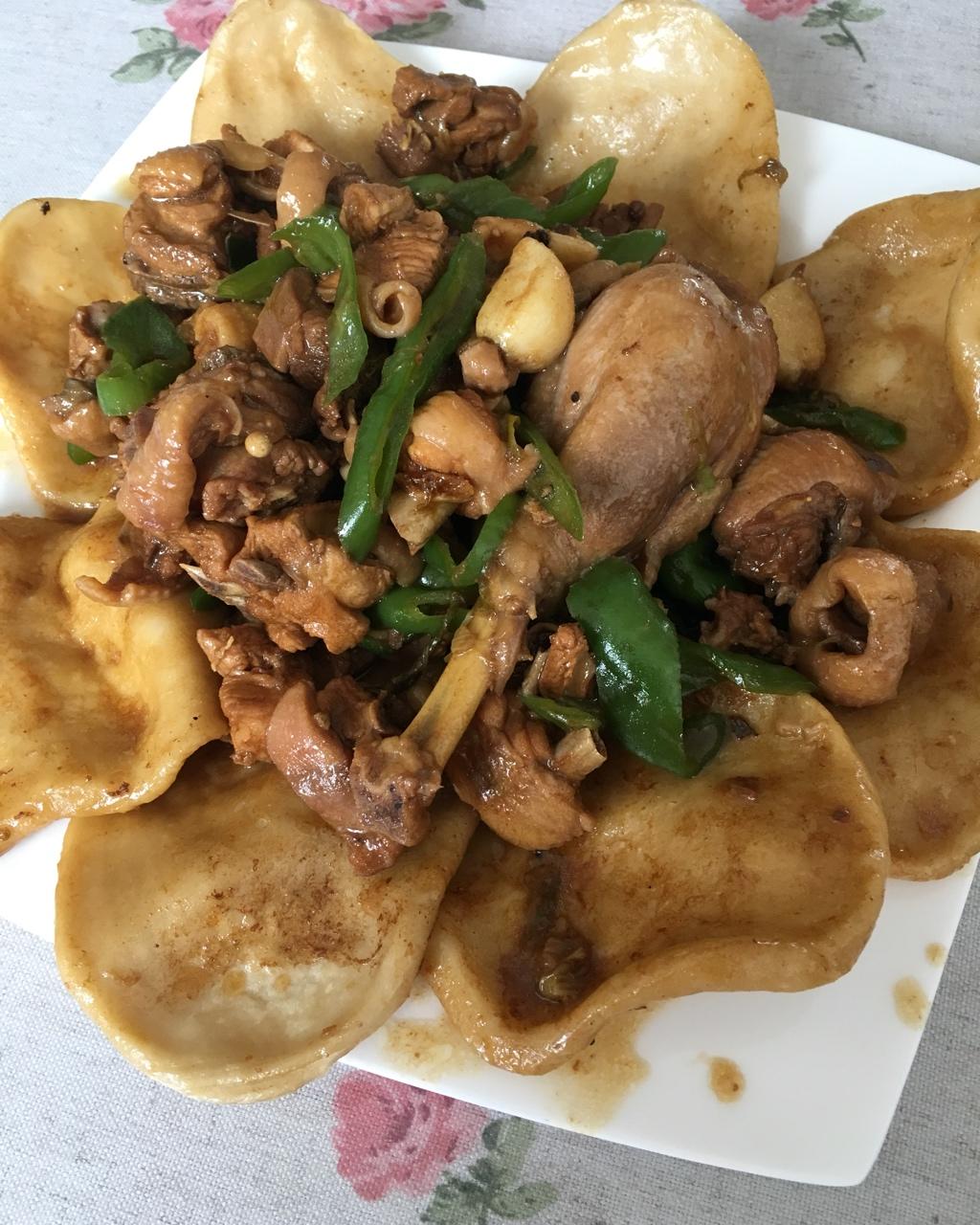 地锅鸡+自制红油【曼食慢语】