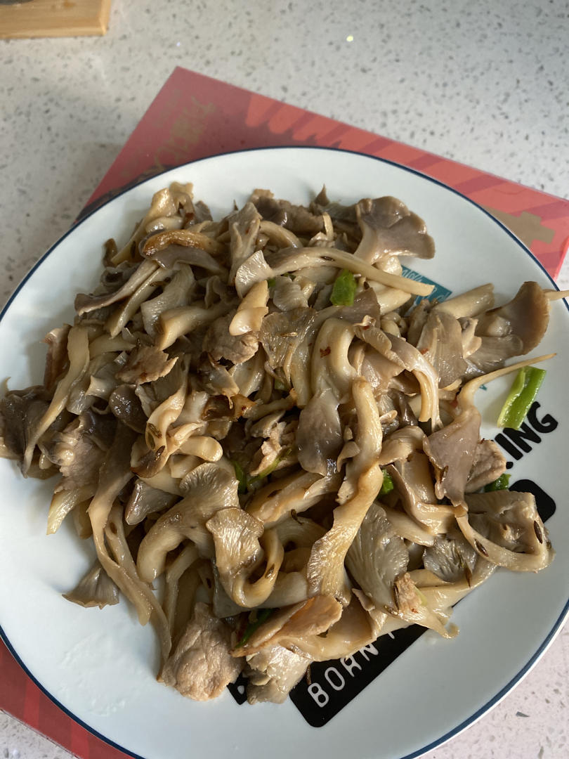 蘑菇炒肉