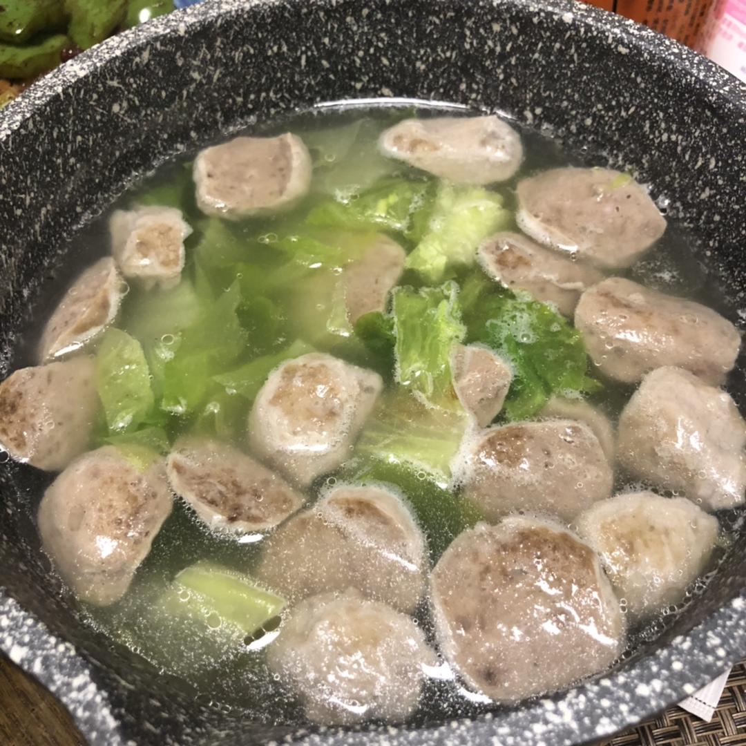 牛肉丸生菜汤的做法