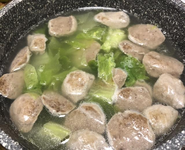 牛肉丸生菜汤的做法