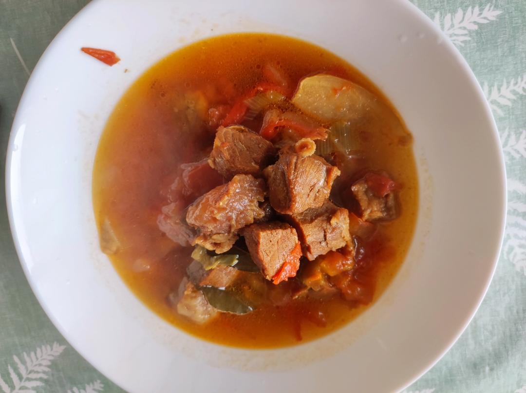 番茄土豆炖牛腩