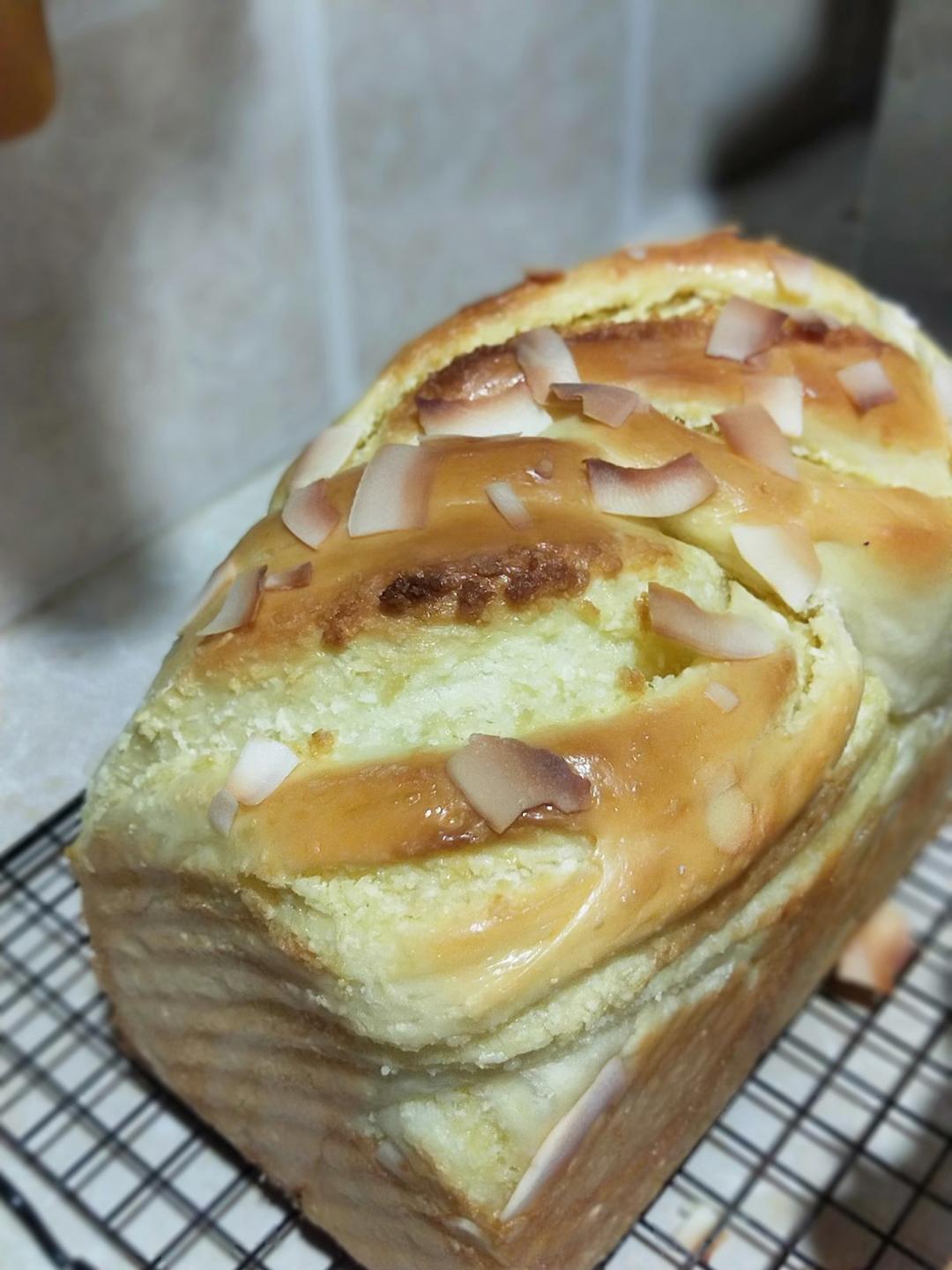 椰蓉吐司面包 Coconut Loaf