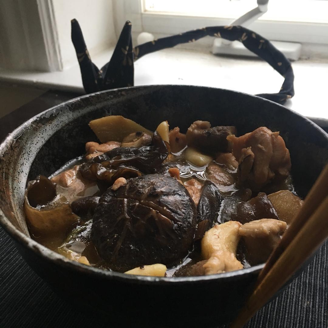 冬菇焖鸡