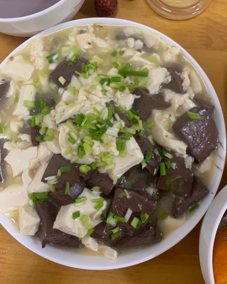 鸭血豆腐