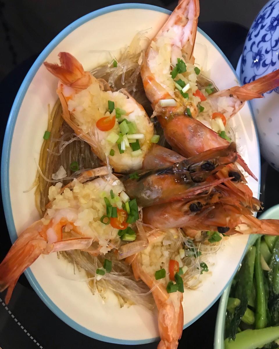 最美年夜饭-🌺花开富贵🦐（蒜蓉粉丝开背虾）