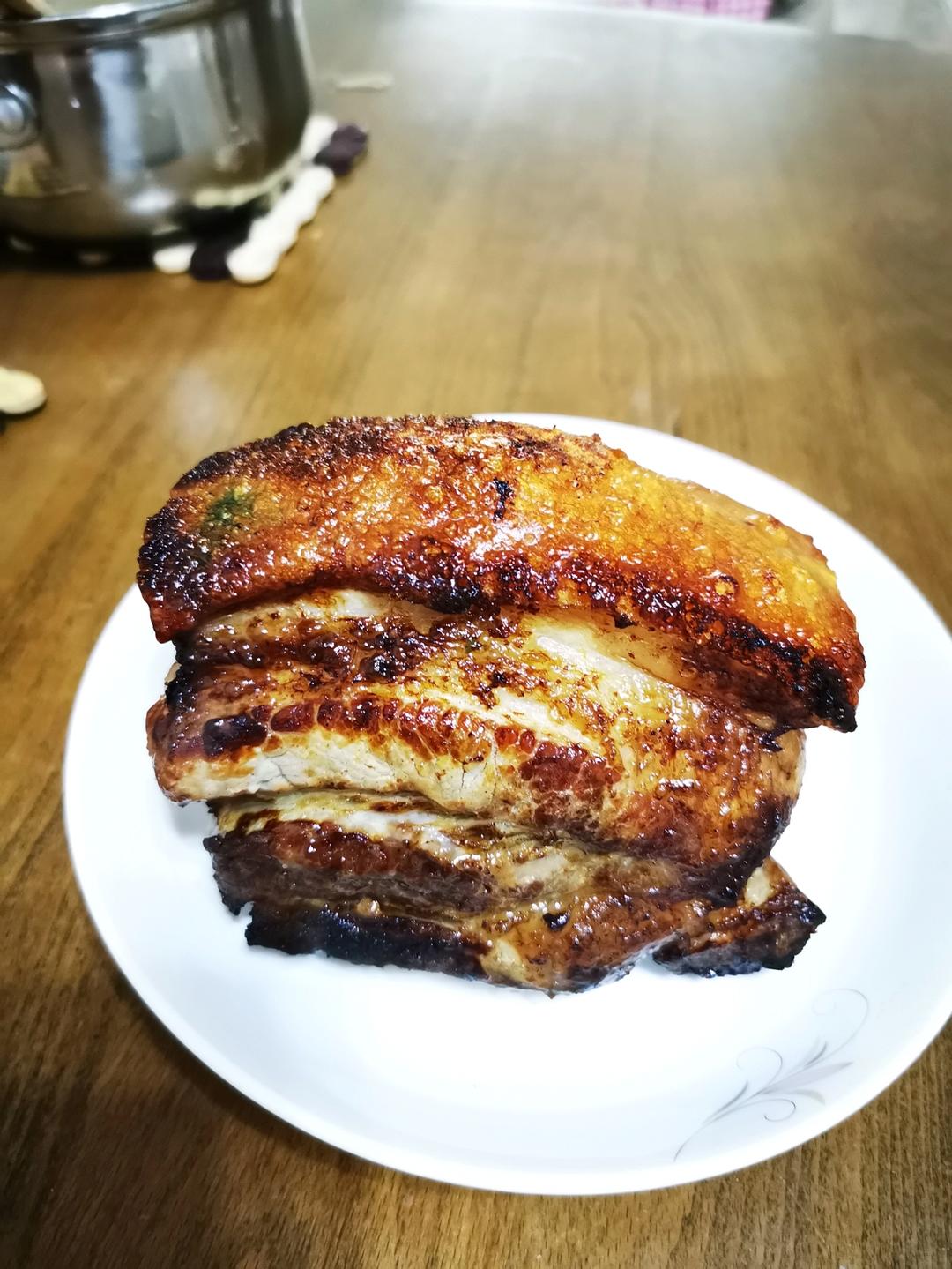 港式烧肉😋不用钻洞也可以烤出脆皮的烧肉💋