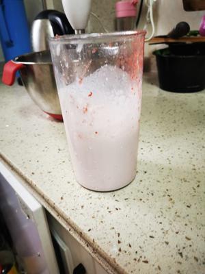 🍓零失败，超好喝～草莓牛奶🐮的做法 步骤7