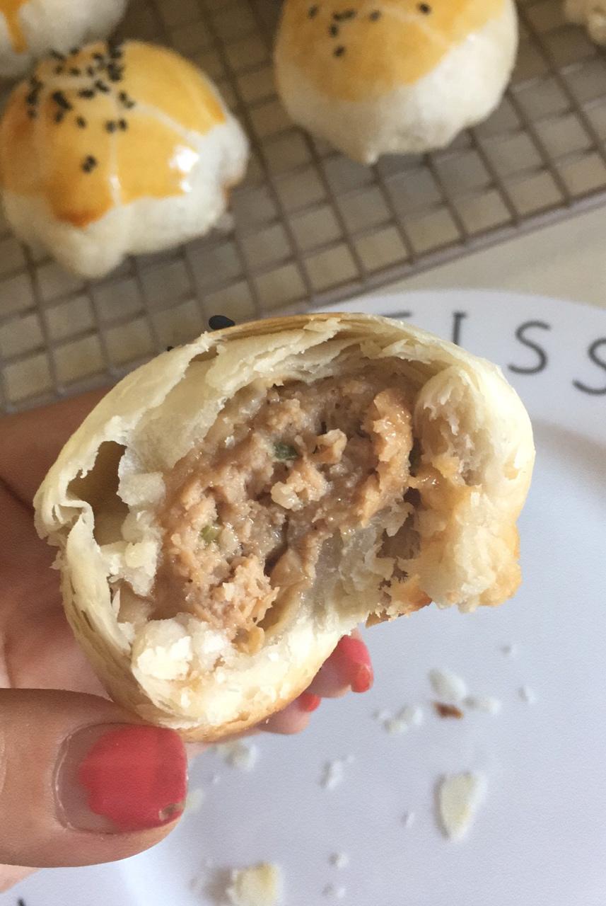泳式鲜肉榨菜月饼