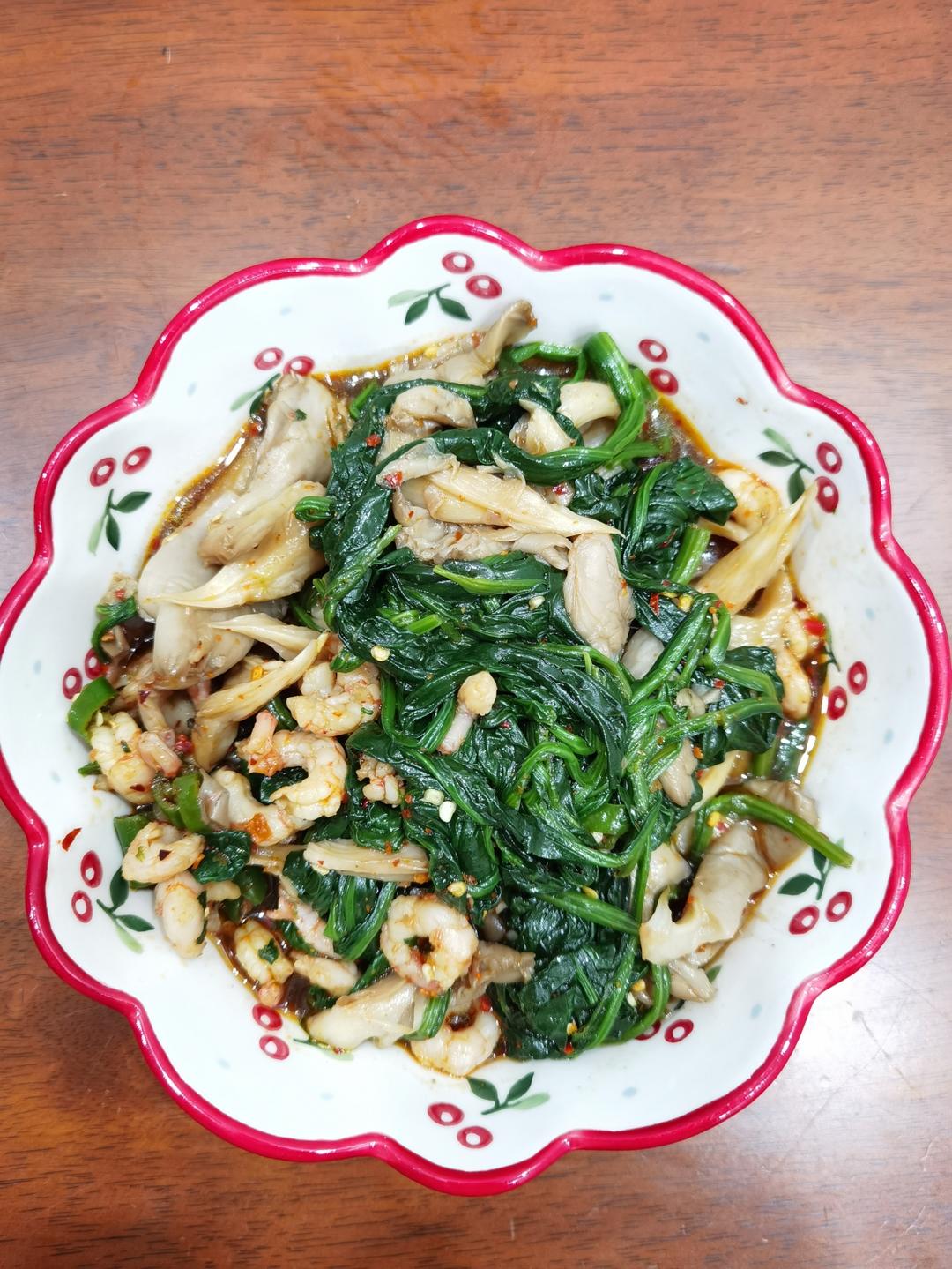 减脂餐！香辣过瘾超好吃的菠菜拌平菇