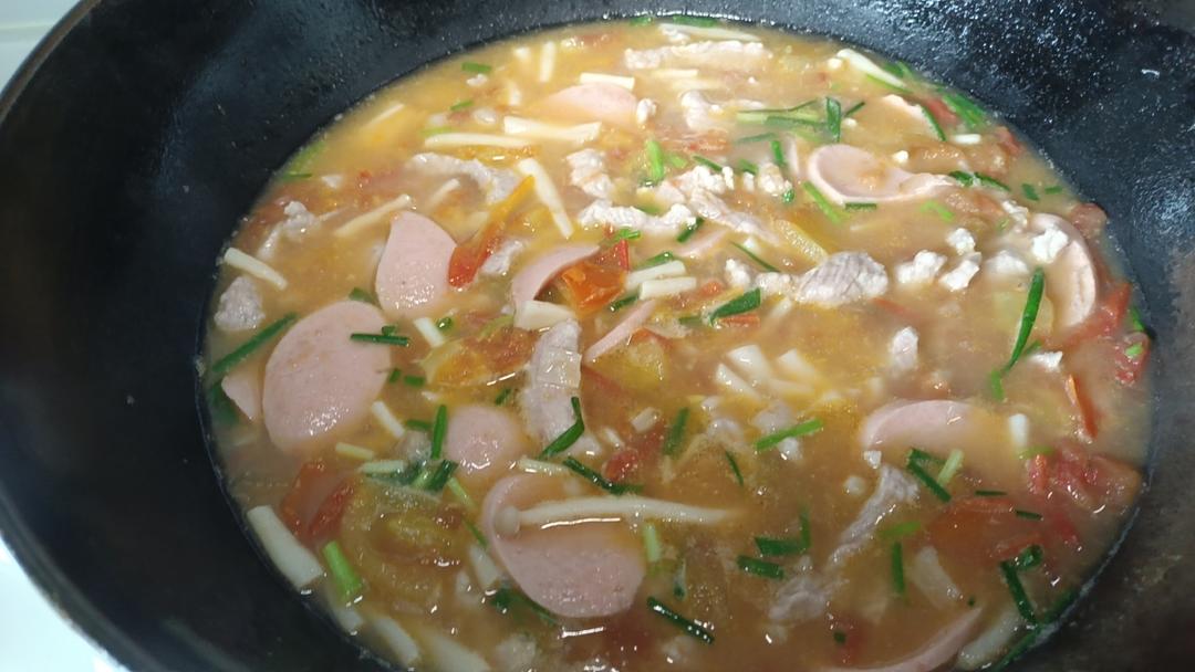 酸爽开胃的番茄肉片汤！大人小孩都爱吃！