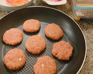 从国外私厨偷学来多汁蓝芝士牛肉迷你汉堡🍔的做法 步骤5