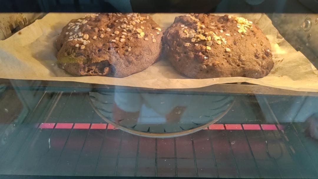 德国婆婆秘方·只多一料·香得上天的全麦核桃蔓越欧包