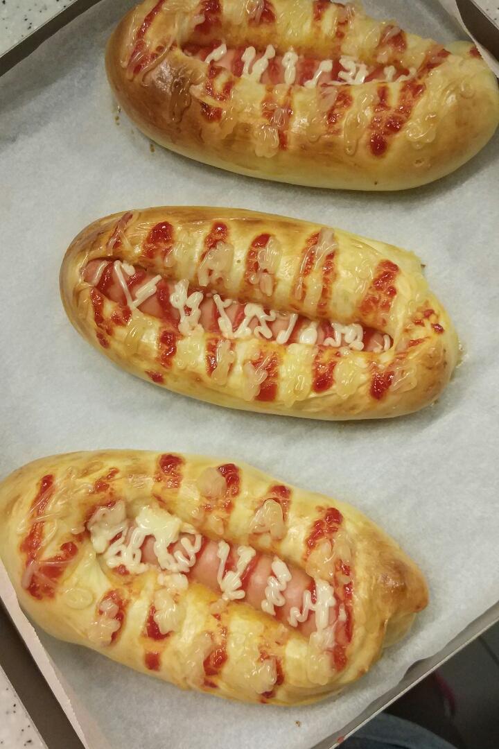 沙拉火腿面包