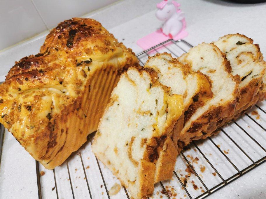 香葱肉松手撕吐司