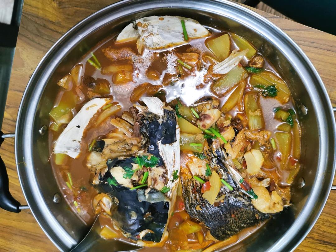 鱼头泡饼 炖鱼头（家庭版旺顺阁）
