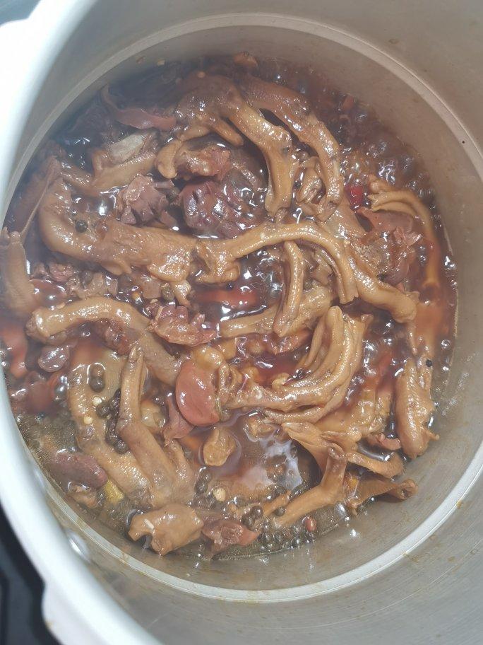 麻辣鸭锁骨（不输周黑鸭）