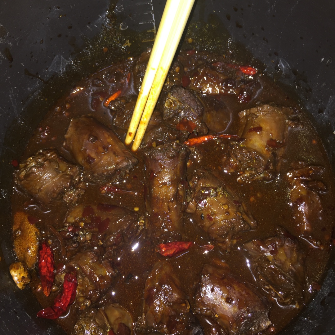 周黑鸭版麻辣鸭脖