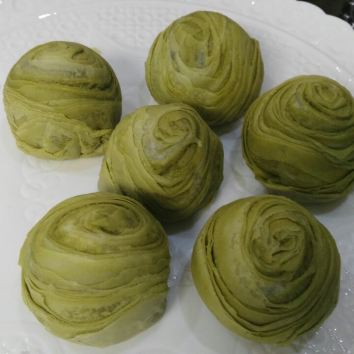 蛋黄酥：抹茶酥：（奶黄味）