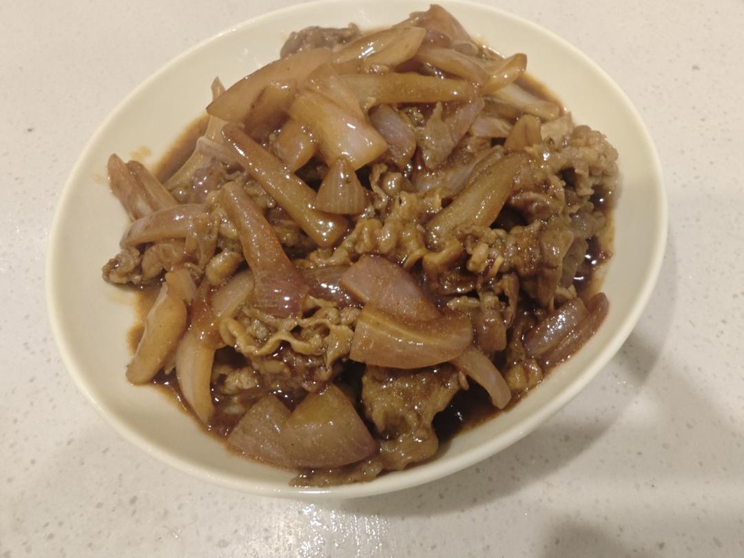 好吃到舔盘的秘制洋葱炒肥牛卷！拌饭巨香