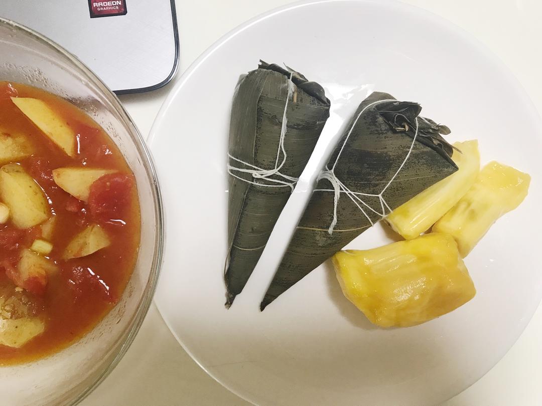 超级浓超好喝的番茄土豆汤