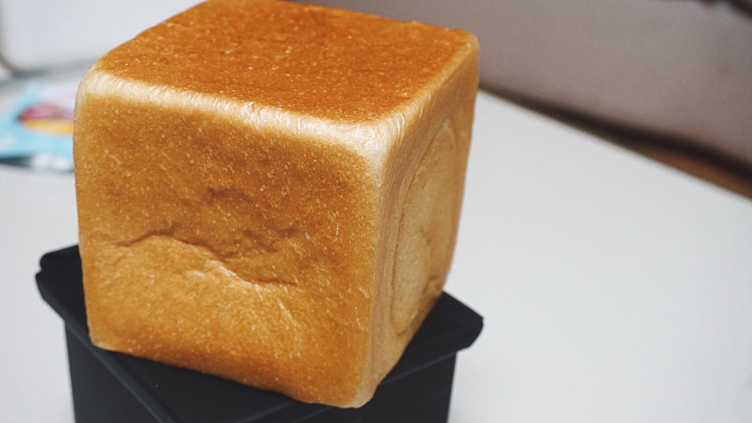 软到拿不起来的生吐司