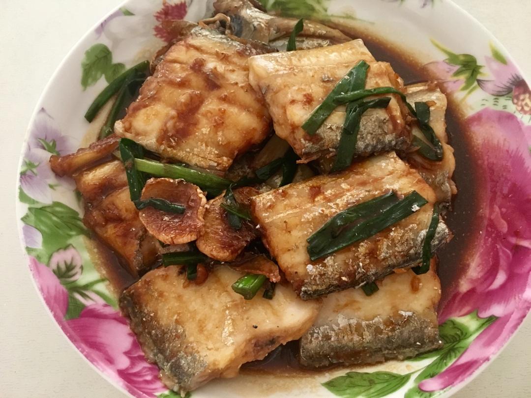 不用油煎的红烧带鱼