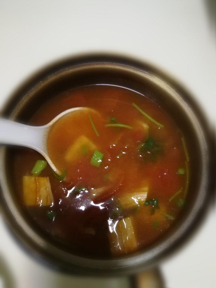 番茄腐竹浓汤