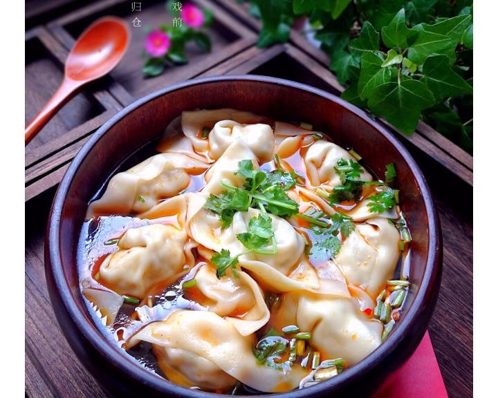 鸡肉虾仁娃娃菜香菇大馄饨的做法