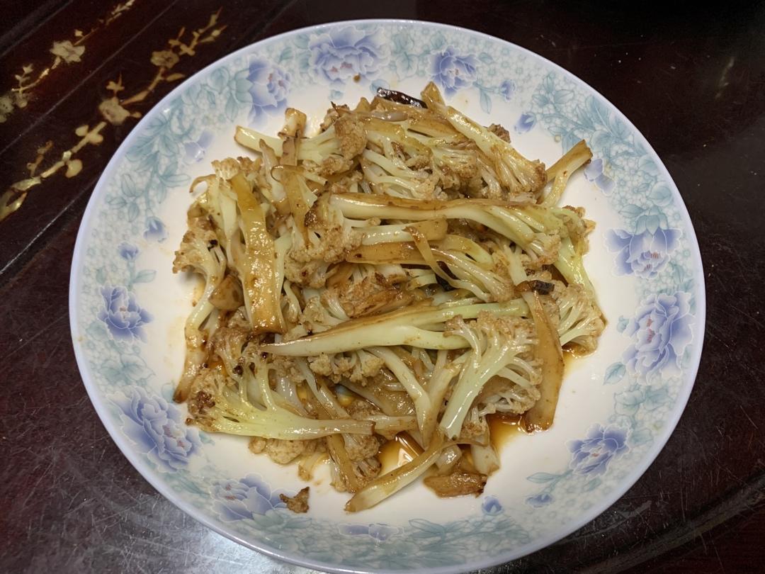 老丁的私房菜-干锅花菜