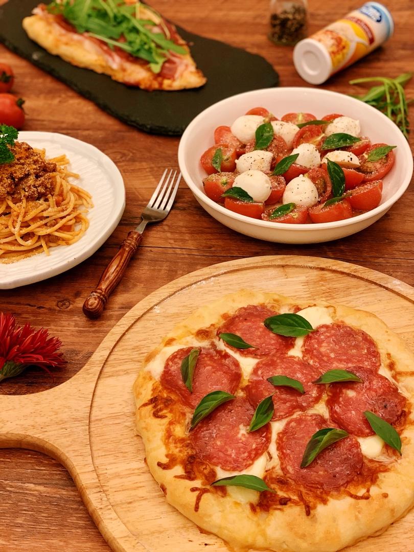 【视频】手工揉披萨面团//玛格丽特披萨