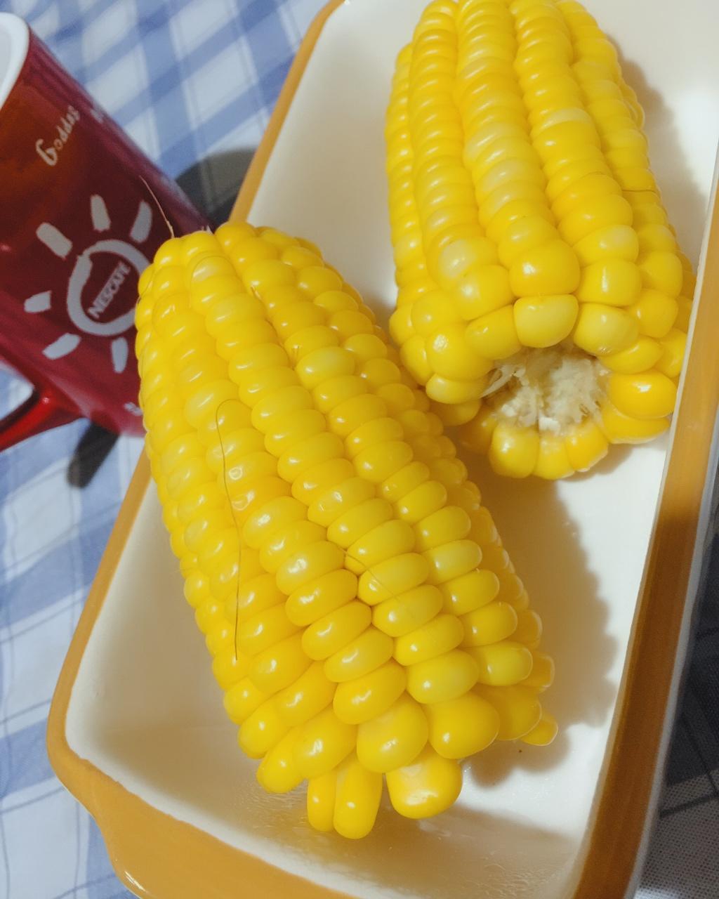清煮甜玉米