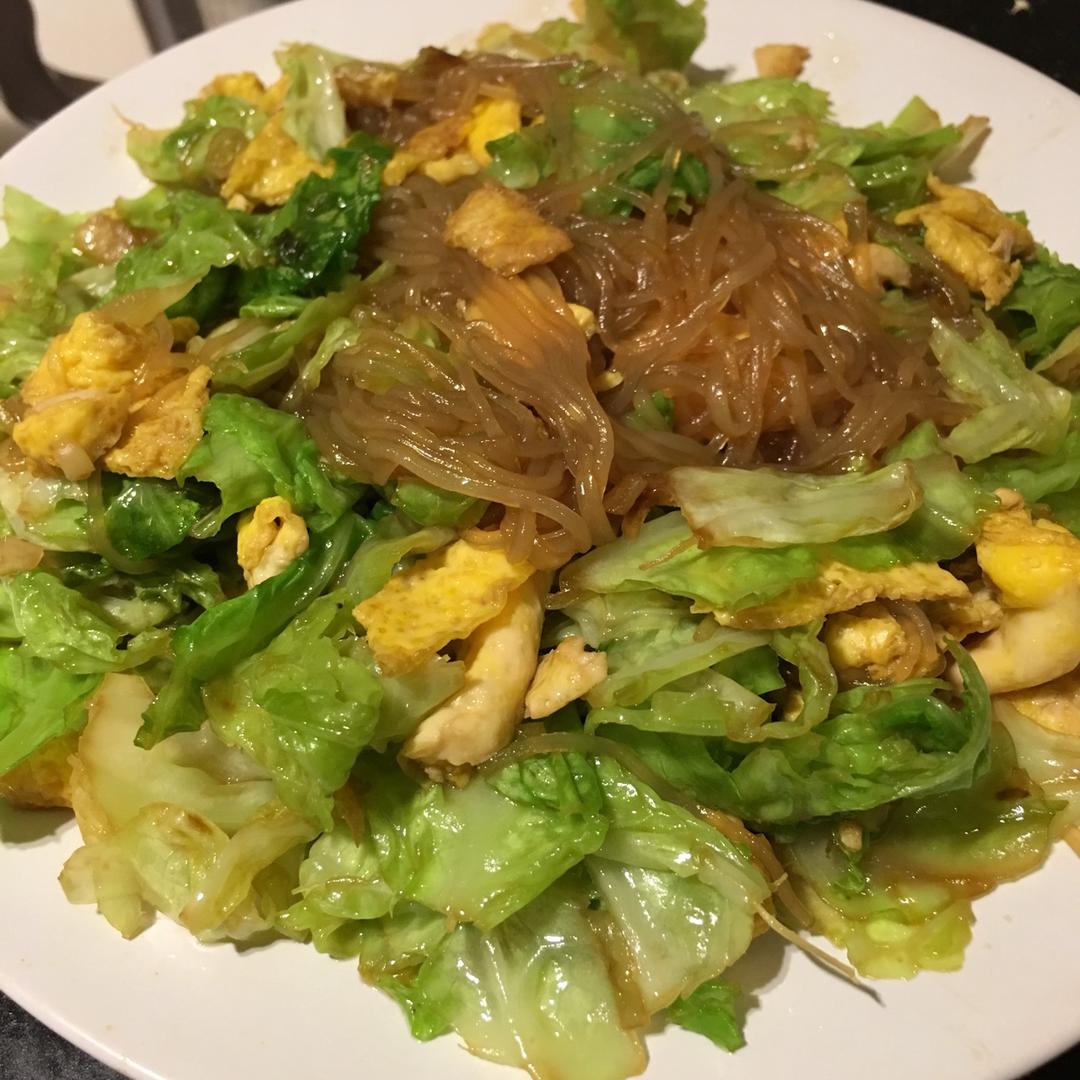 包菜粉丝炒鸡蛋