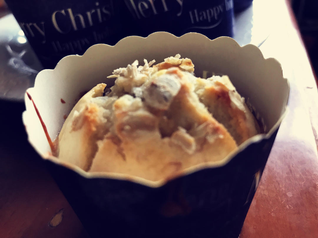 只需搅拌入烤箱的香蕉麦芬