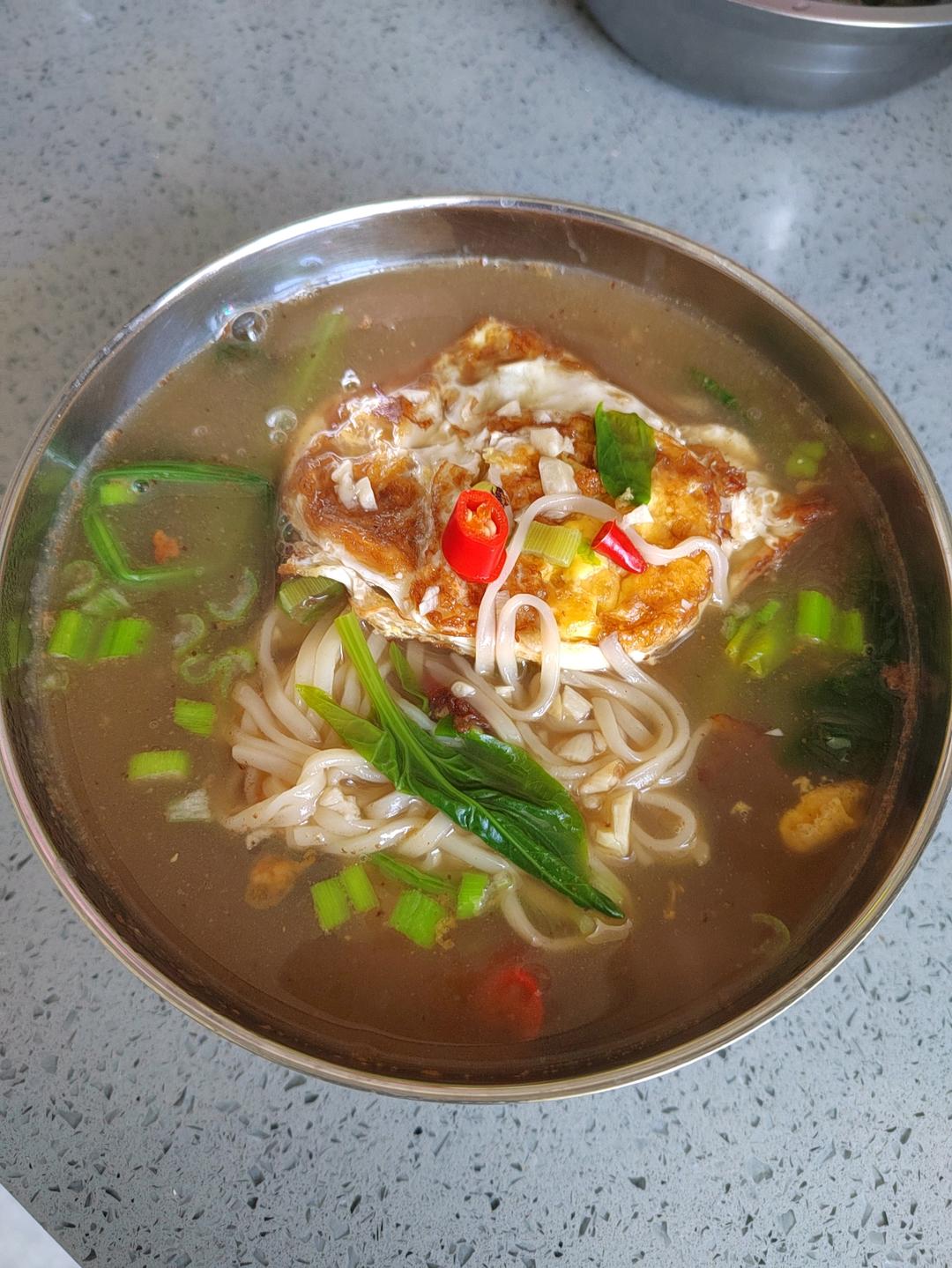 鸡蛋焖面