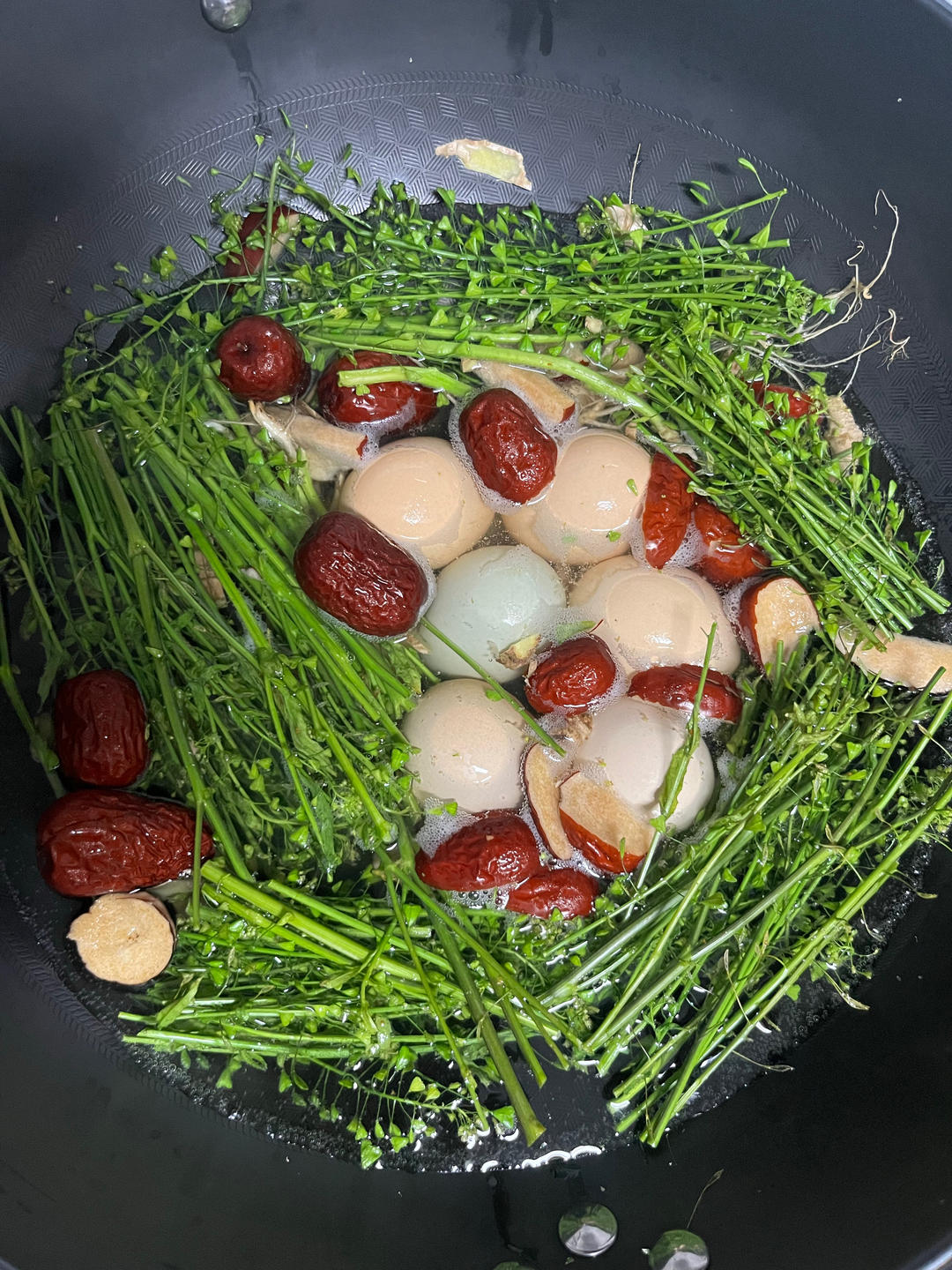 三月三，荠菜煮鸡蛋
