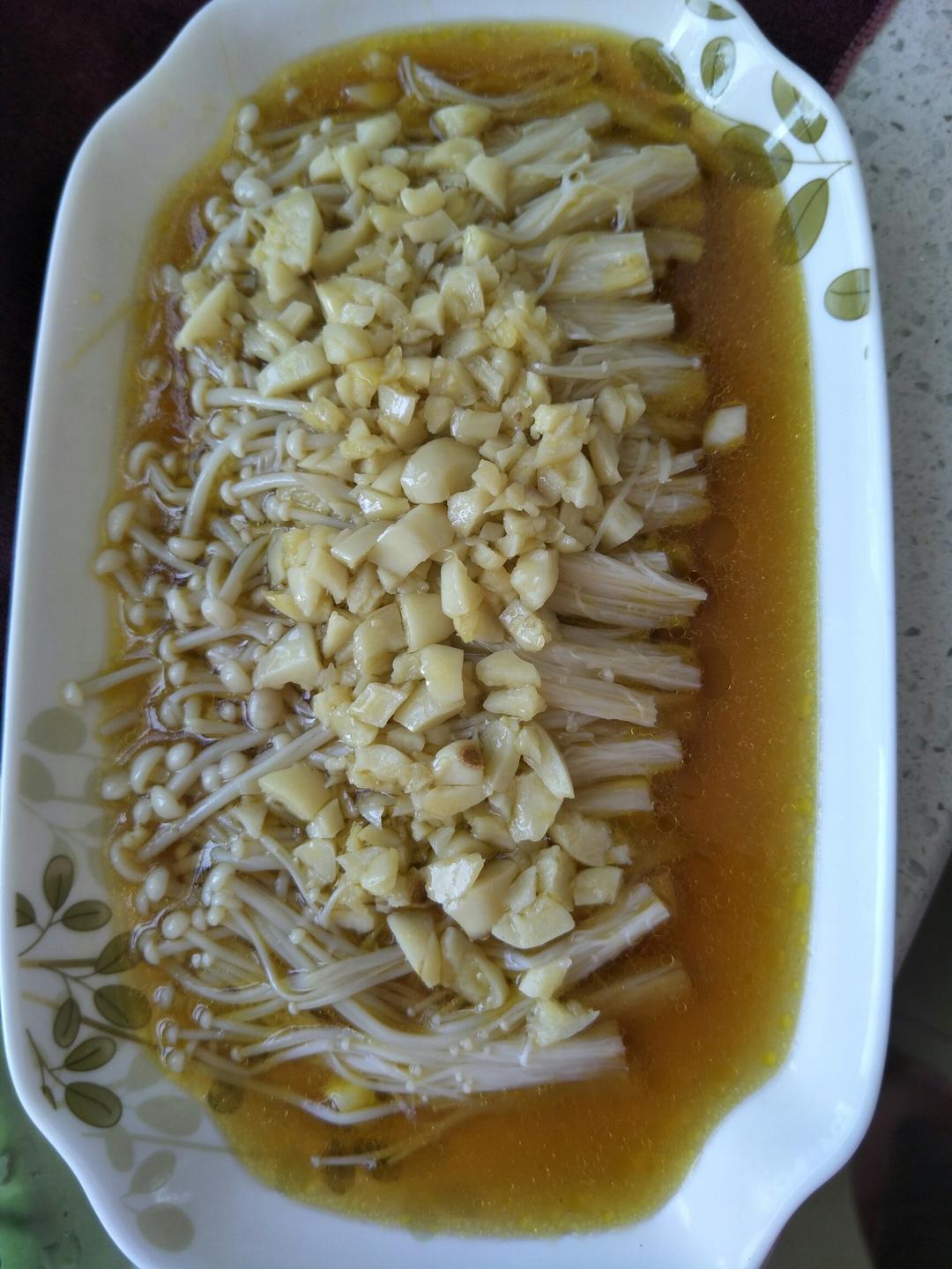 蒜蓉蒸金针菇