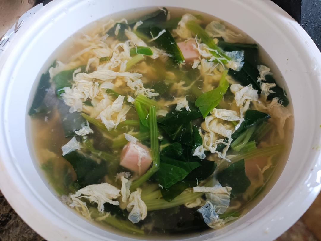 菠菜鸡蛋汤