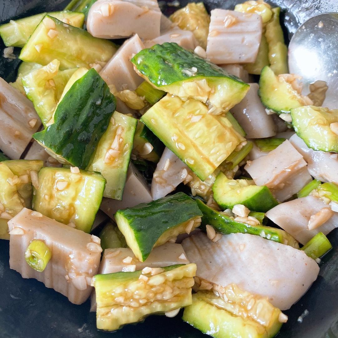 凉拌菜黄瓜扒糕