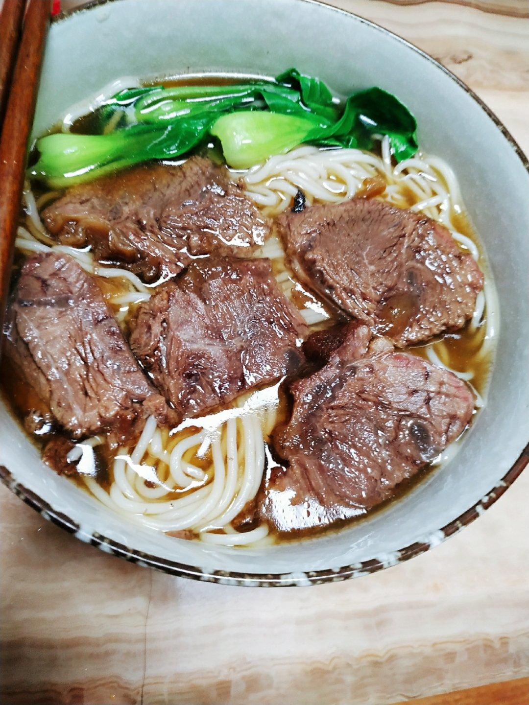 番茄牛肉面