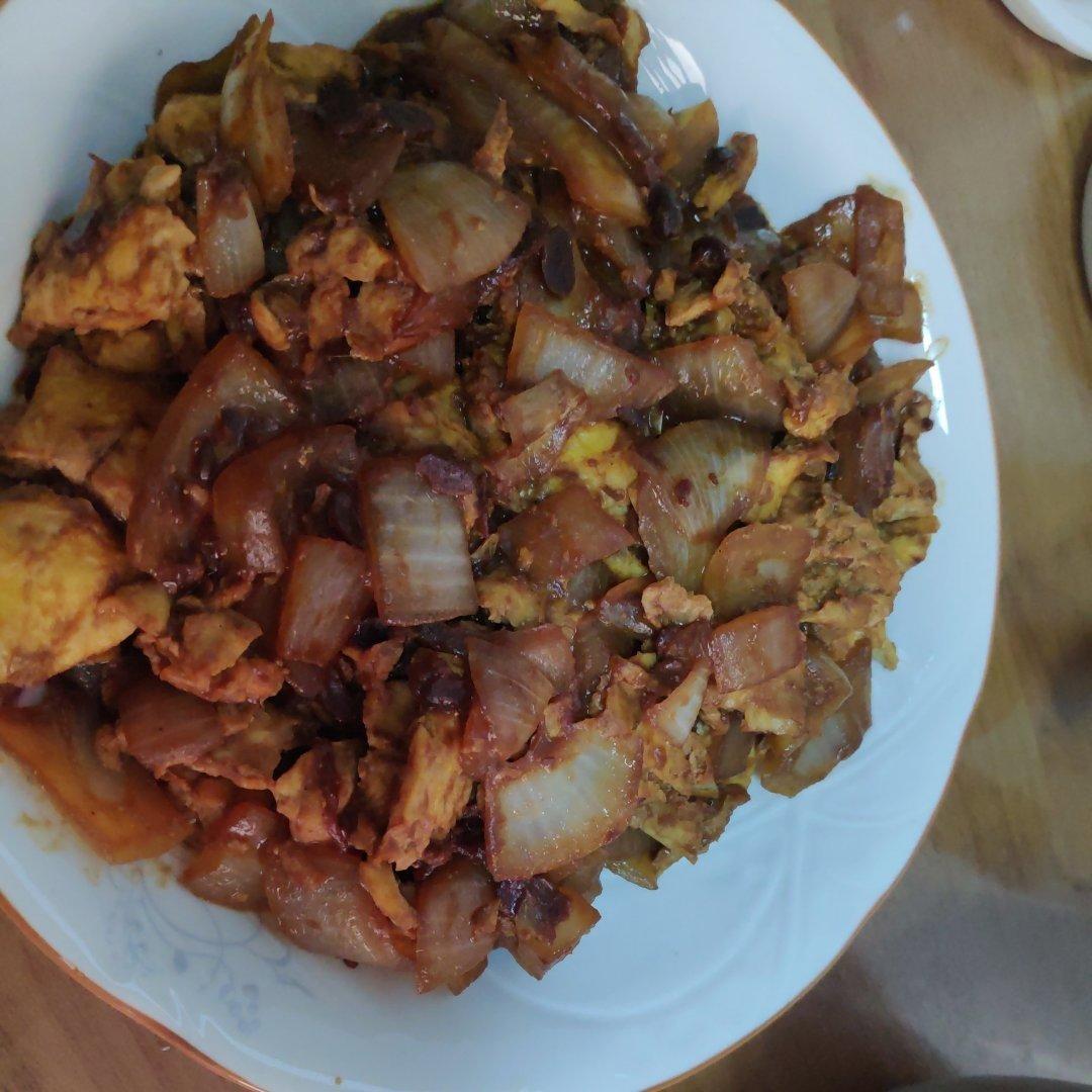 酱香洋葱炒鸡蛋