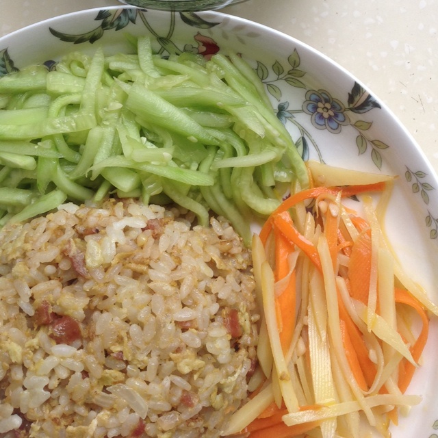 香肠蛋炒饭