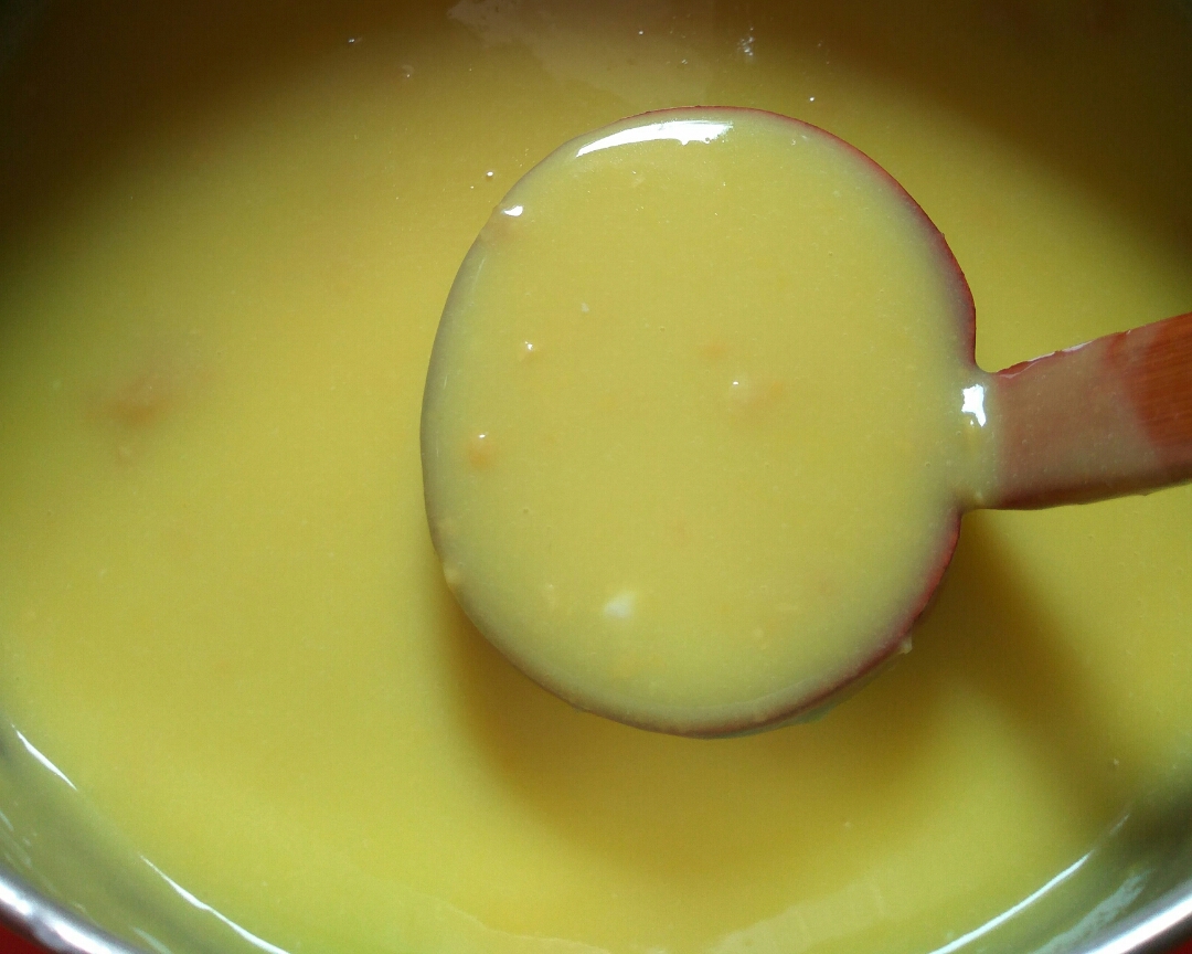 简单的奶黄流沙冰皮月饼的做法 步骤7