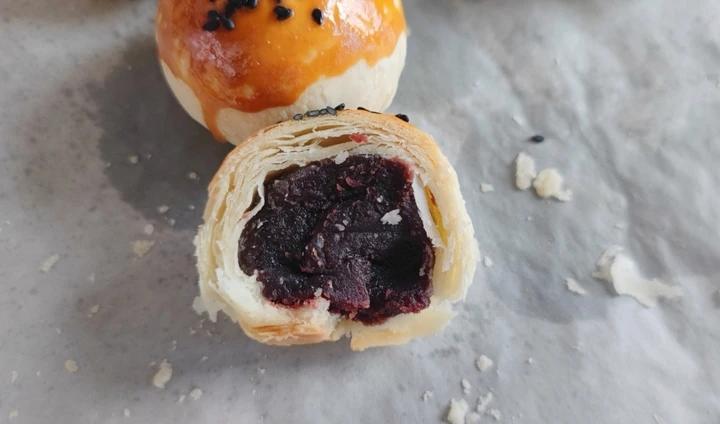 层层酥脆的完美蛋黄酥