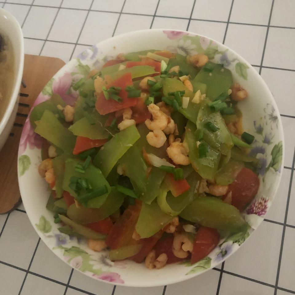 虾仁炒莴苣胡萝卜