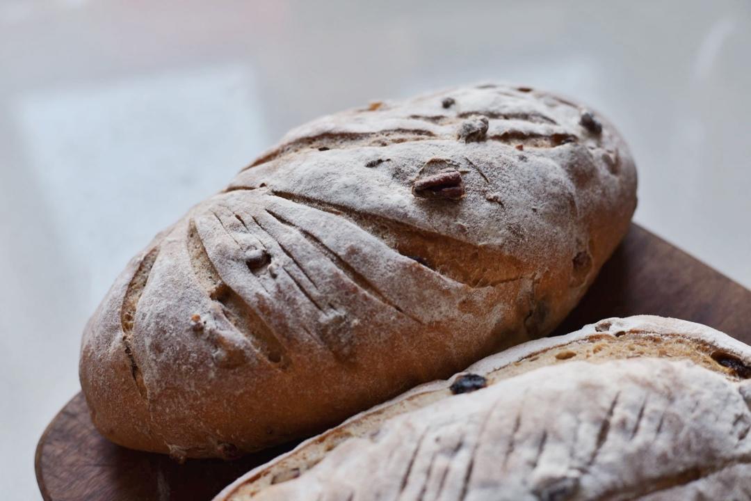 全麦核桃蔓越莓欧包（附整形详细手法）